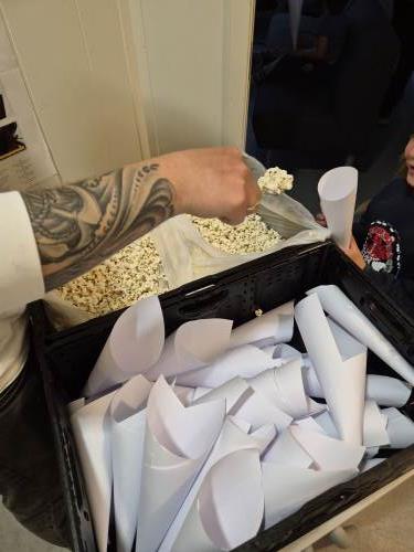 Popcorn må til på kino